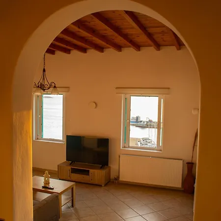 Sunset Breeze Villa&apartments * Tourlos