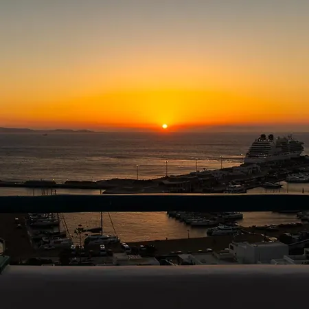 Sunset Breeze Villa&apartments *