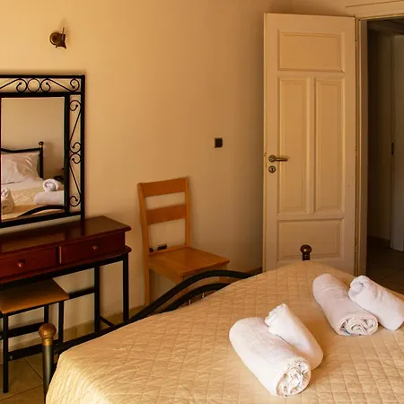 Sunset Breeze Villa&apartments