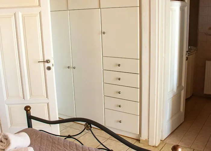 Sunset Breeze And Lejlighed Tourlos