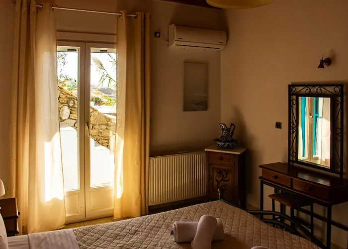 Sunset Breeze And * Tourlos